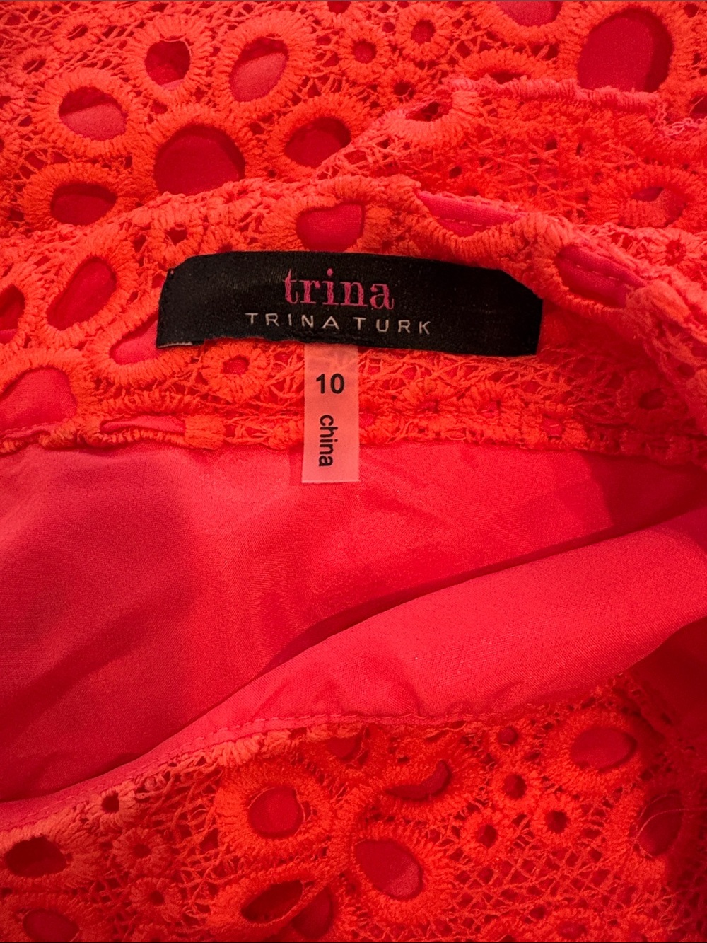 Trina Turk Neriah Coral Eyelet Ruffle Sleeve Cocktail Dress Size 10 - Picture 9 of 9